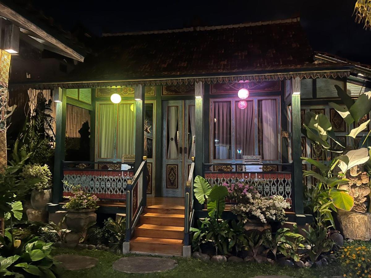 Villa Telaga Wana Sukawati  Ngoại thất bức ảnh
